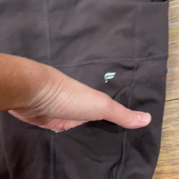 Fabletics Anywhere High-Waisted Pureluxe Plum Leggings Size Medium - Picture 9 of 14